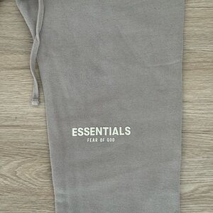 Essentials Fear of God sweatpants in XL
